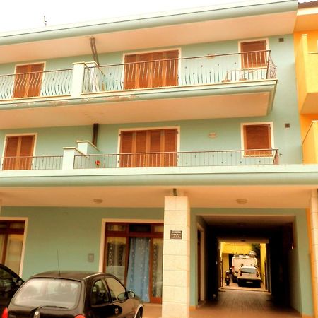 Appartamenti Galatea Palau Ngoại thất bức ảnh