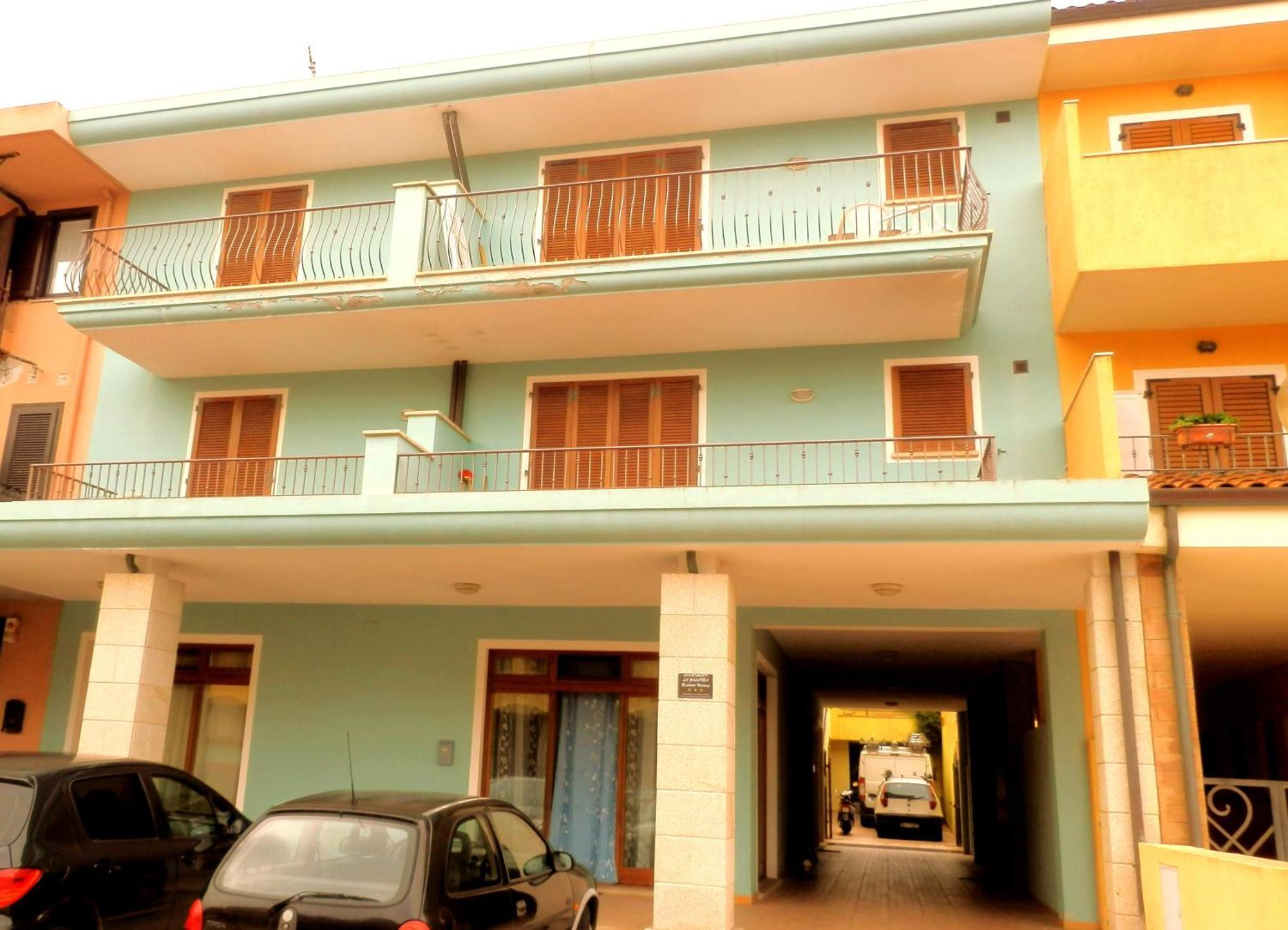 Appartamenti Galatea Palau Ngoại thất bức ảnh